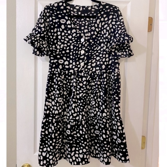 🔥LAST CHANCE🔥Animal Print Button Front Ruffle Dress - Picture 5 of 6
